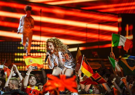 Eurovision Song Contest 2016:  Un trionfo per la Germania e una polemica internazionale sul palco.